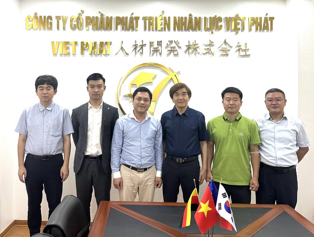 Đồng hành cùng Việt Phát