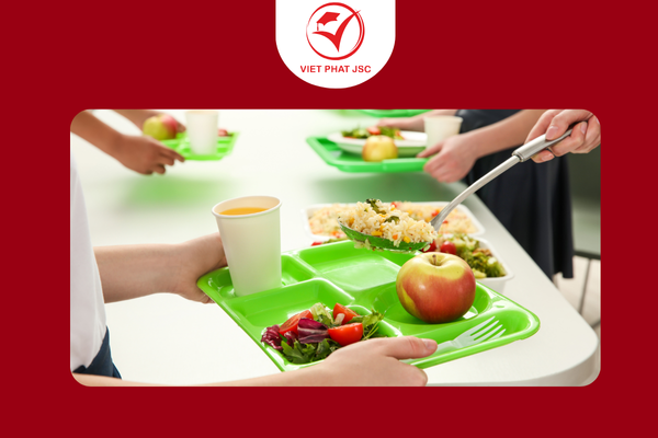 Ẩm thực du học sinh: Thích Nghi Với Bữa Ăn Ký Túc Xá và Canteen